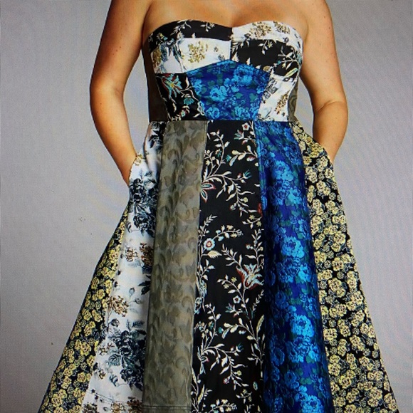 Anthropologie Dresses & Skirts - NWT Anthropologie Floral Sweetheart MIDI Dress 20W